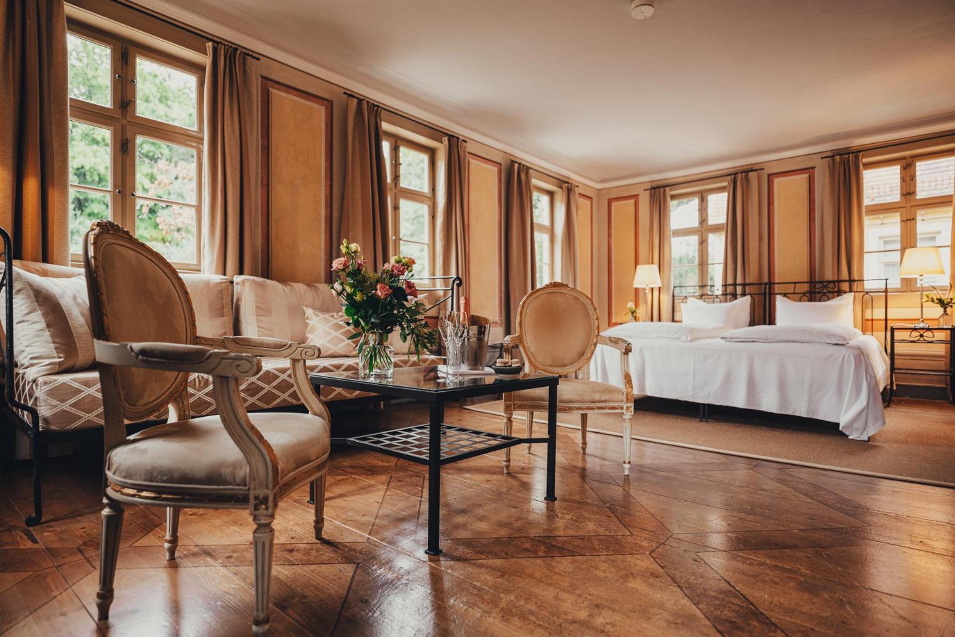 Hotel Villa Sorgenfrei & Restaurant Atelier Sanssouci Радебойль Экстерьер фото